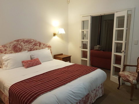 Two Sisters Chalets - Accommodation Search 8