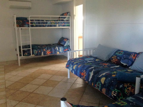 Lemon Tree Lodge - Accommodation Search 8