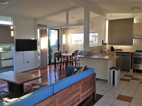 Lemon Tree Lodge - Accommodation Search 13