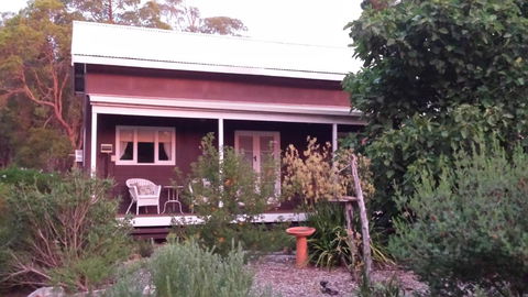 Di's Cabin In Dwellingup - Accommodation Search 5
