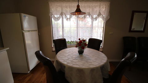 Daisy Cottage - Accommodation Search 11