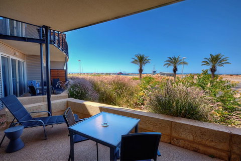 Mantarays Ningaloo Beach Resort - Accommodation Search 12