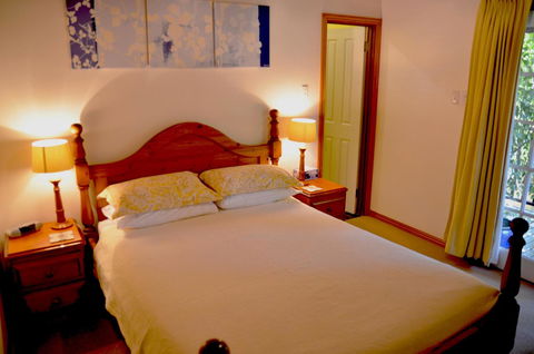 RoseMoore Bed & Breakfast - Accommodation Search 10