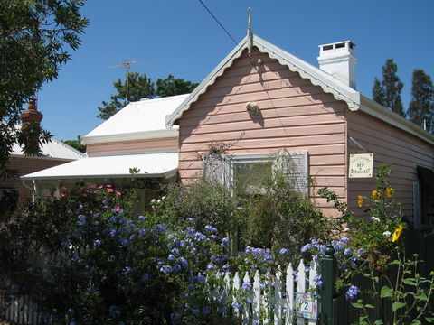 RoseMoore Bed & Breakfast - Accommodation Search 0