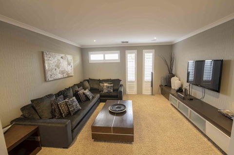 Magnificent Beach Retreat - Accommodation Search 22