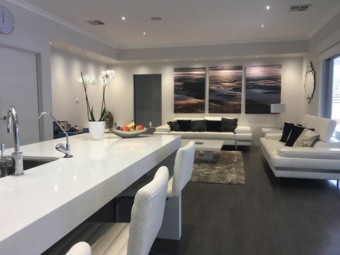 Magnificent Beach Retreat - Accommodation Search 24