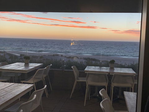 SEA BREEZE â€“ Between Cottesloe Beach & Swan River - Accommodation Search 22