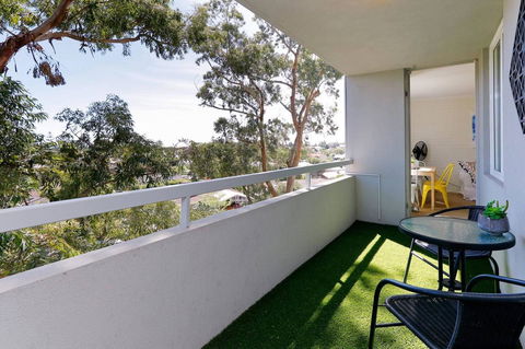 SEA BREEZE â€“ Between Cottesloe Beach & Swan River - Accommodation Search 21
