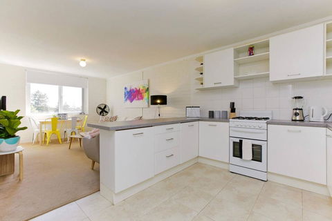 SEA BREEZE â€“ Between Cottesloe Beach & Swan River - Accommodation Search 7