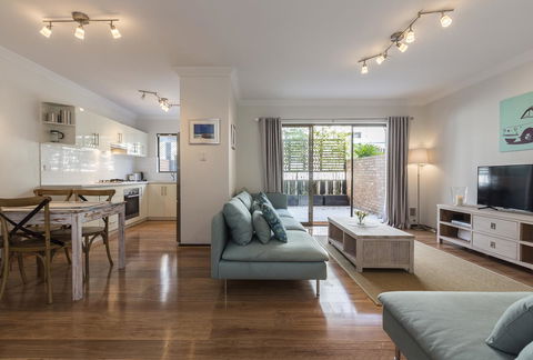 Cottesloe Sea Salt Abode - Executive Escapes - Accommodation Search 0
