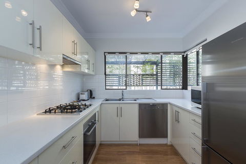 Cottesloe Sea Salt Abode - Executive Escapes - Accommodation Search 13