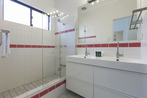 Cottesloe Sea Salt Abode - Executive Escapes - Accommodation Search 11