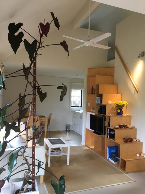 DESIGNER'S STUDIO - Accommodation Search 16