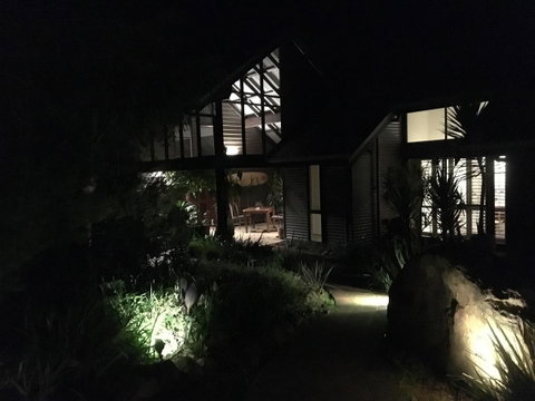 DESIGNER'S STUDIO - Accommodation Search 3