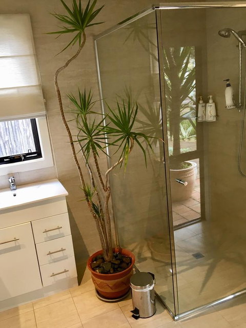 DESIGNER'S STUDIO - Accommodation Search 11