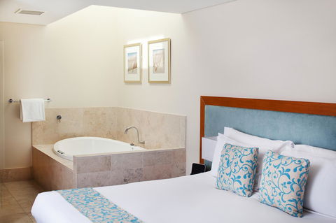 Seashells Mandurah - Accommodation Search 10