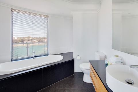Seashells Mandurah - Accommodation Search 20