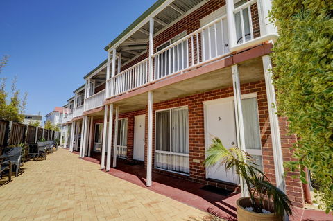 The Jetty Resort - Accommodation Search 33