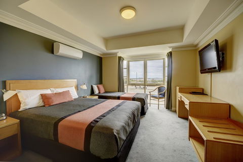The Jetty Resort - Accommodation Search 29