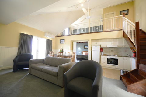 The Jetty Resort - Accommodation Search 10