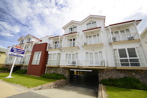 The Jetty Resort - Accommodation Search 28