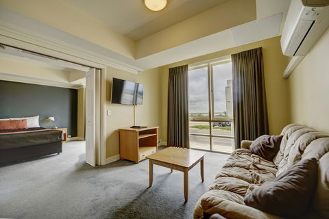 The Jetty Resort - Accommodation Search 16