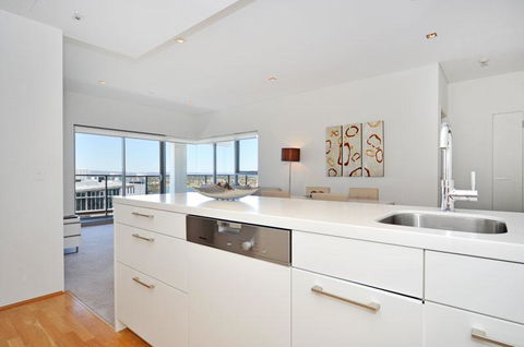 Astra Apartments Perth CBD - Accommodation Search 33
