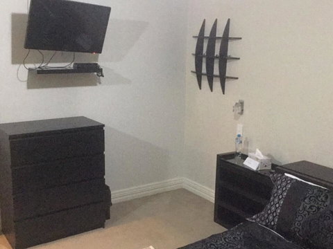 Ascot Home - Accommodation Search 1