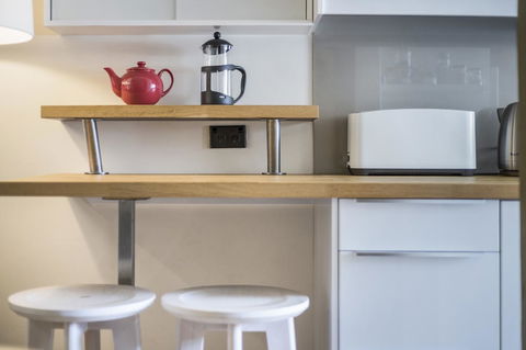 Gorgeous 26 1 Bed Designer Fitout Perfect Location - Accommodation Search 19