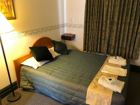 The Palace Hotel - Accommodation Search 6
