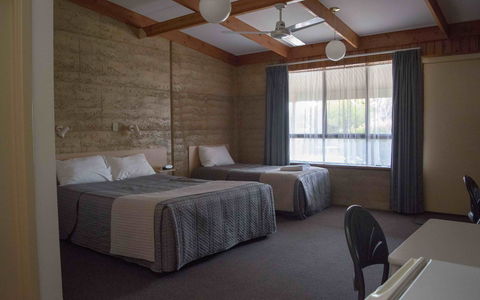 Hopetoun Motel & Chalet Village - Accommodation Search 2