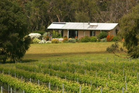 SilverSprings Spa Retreat Pet Friendly Cottages And Glampings - Accommodation Search 3