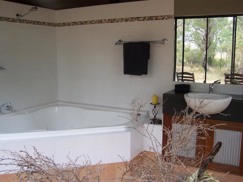 SilverSprings Spa Retreat Pet Friendly Cottages And Glampings - Accommodation Search 14