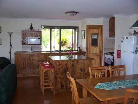 SilverSprings Spa Retreat Pet Friendly Cottages And Glampings - Accommodation Search 4