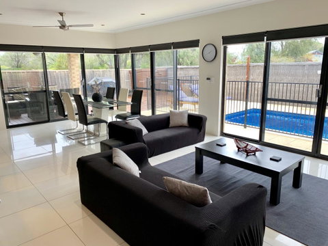 The CÃ©ad MÃ­le FÃ¡ilte Busselton - Accommodation Search 0