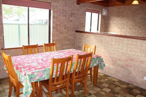 Kestrel Chalets - Accommodation Search 20
