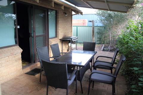 Kestrel Chalets - Accommodation Search 11