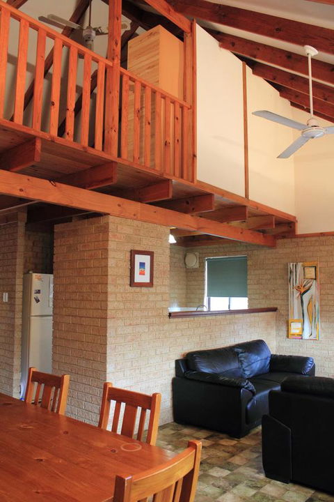 Kestrel Chalets - Accommodation Search 16