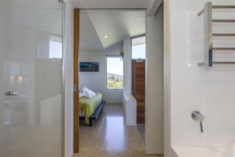Aquatic Visions - Accommodation Search 4