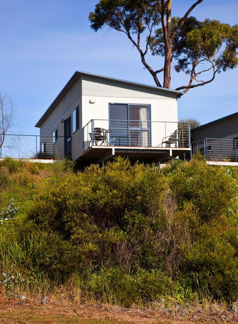 Swansea Beach Chalets - Accommodation Search 27