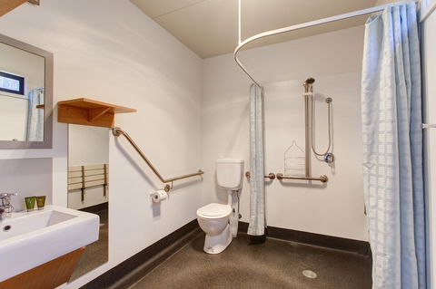 Swansea Beach Chalets - Accommodation Search 30