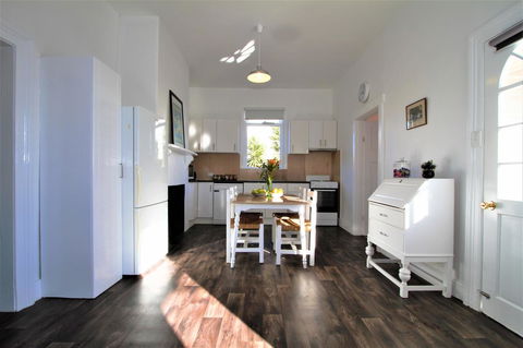 Horlock House - Accommodation Search 7