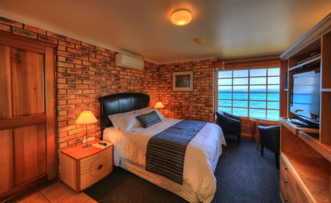 Stanley Village Waterfront Accommodation - Accommodation Search 24