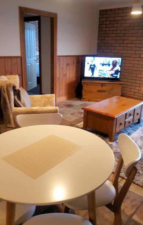Stanley Village Waterfront Accommodation - Accommodation Search 4