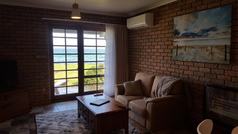Stanley Village Waterfront Accommodation - Accommodation Search 2