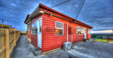 Stanley Village Waterfront Accommodation - Accommodation Search 15