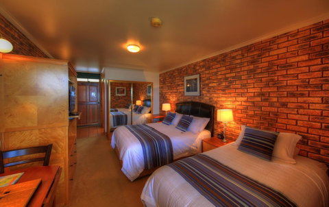 Stanley Village Waterfront Accommodation - Accommodation Search 23