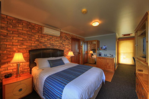 Stanley Village Waterfront Accommodation - Accommodation Search 26