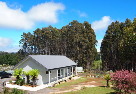 Erriba House - Accommodation Search 0