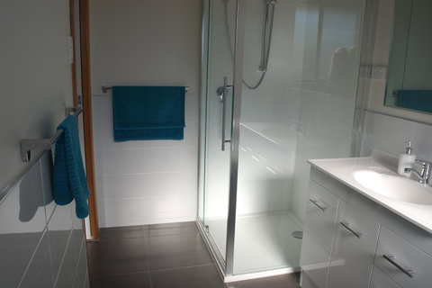 Modern 2 Bedroom Appartment - Accommodation Search 10